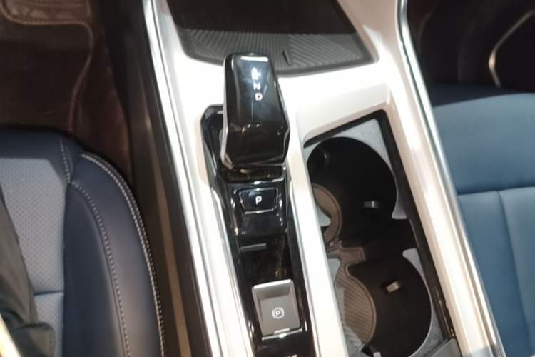 Used Geely Auto Jiajie 2025 1.5TD DCT Pengcheng Edition Gear Lever