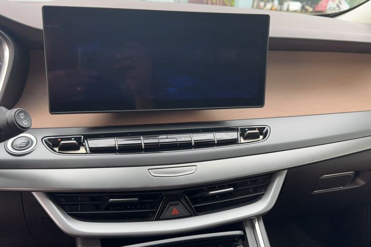 Used Geely Auto Jiajie 2025 1.5TD DCT Dragon Edition Headliner
