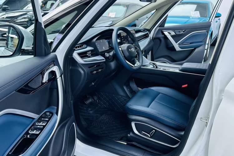 Used Geely Auto Jiajie 2025 1.5TD DCT Pengcheng Edition Interior 4