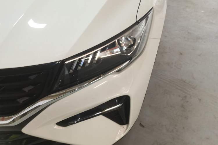 Used Geely Auto Jiajie 2025 1.5TD DCT Pengcheng Edition Left Front Headlight