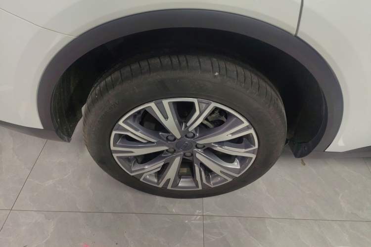 Used Geely Auto Jiajie 2025 1.5TD DCT Pengcheng Edition Right Rear Wheel Hub