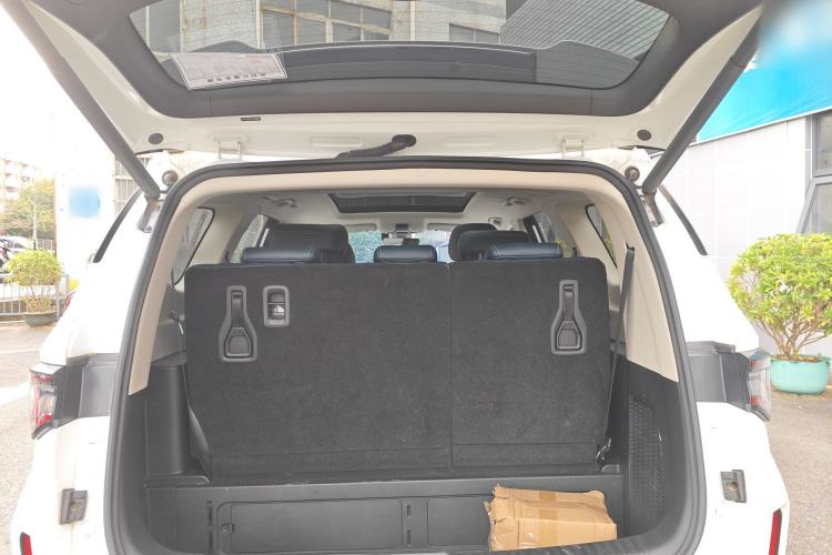 Used Geely Auto Jiajie 2025 1.5TD DCT Pengcheng Edition Trunk