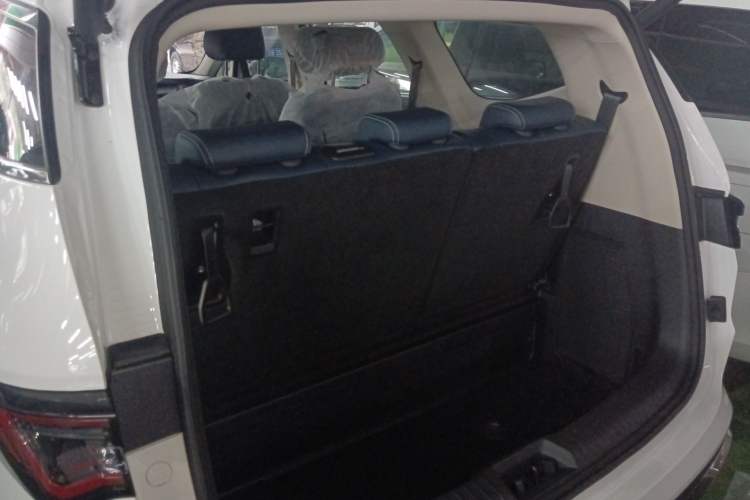 Used Geely Auto Jiajie 2025 1.5TD DCT Pengcheng Edition Trunk