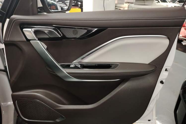Used Geely Auto Jiajie New Energy 2019 1.5TD PHEV Premium Model Interior 5