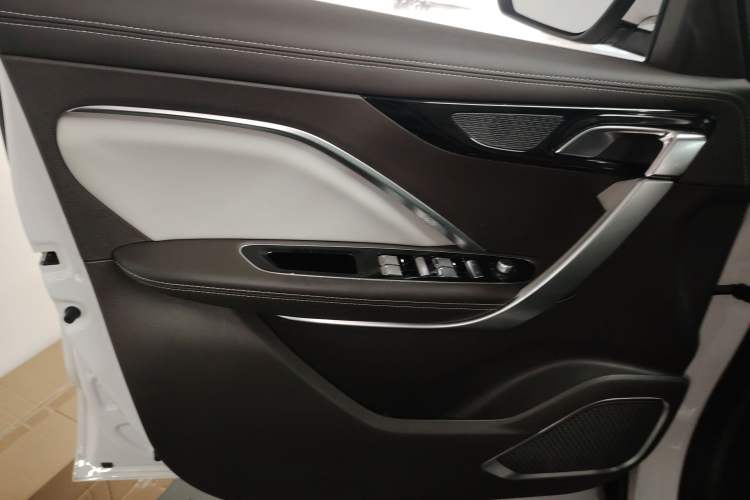 Used Geely Auto Jiajie New Energy 2019 1.5TD PHEV Premium Model Interior 7