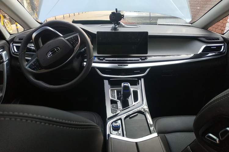 Used Geely Auto Jiajie New Energy 2019 1.5TD PHEV Deluxe Edition Center Console