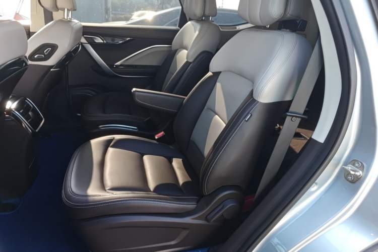 Used Geely Auto Jiajie New Energy 2019 1.5TD PHEV Premium Model Interior 4