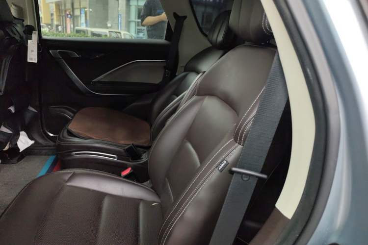 Used Geely Auto Jiajie New Energy 2019 1.5TD PHEV Deluxe Edition Left Rear Seat