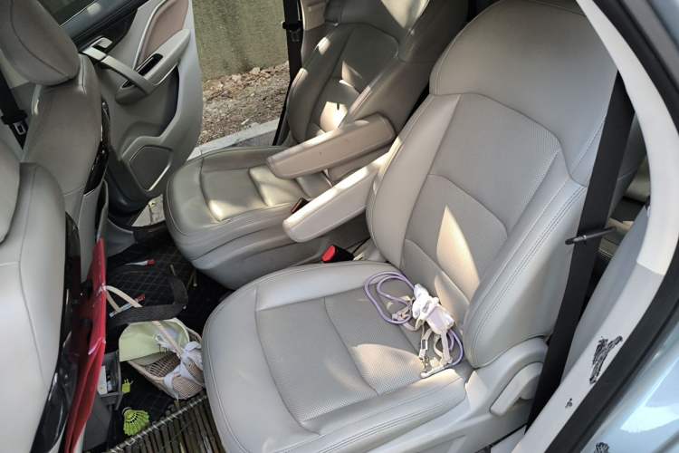 Used Geely Auto Jiajie New Energy 2019 1.5TD PHEV Yaoxiang Edition Left Rear Seat