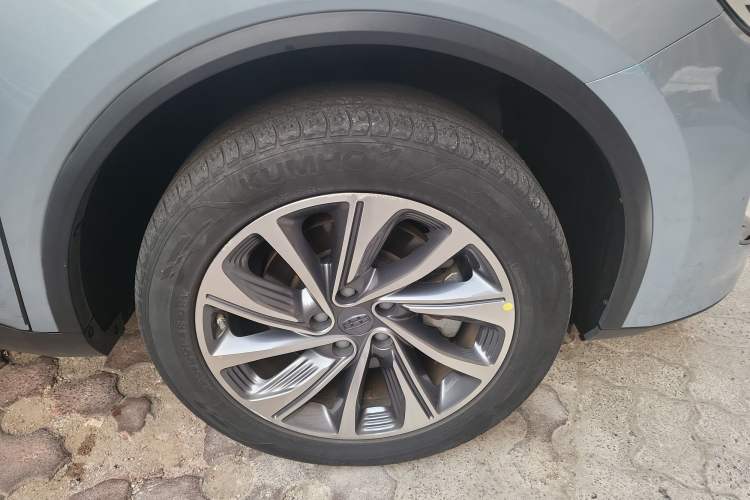 Used Geely Auto Jiajie New Energy 2019 1.5TD PHEV Yaoxiang Edition Right Front Wheel Hub
