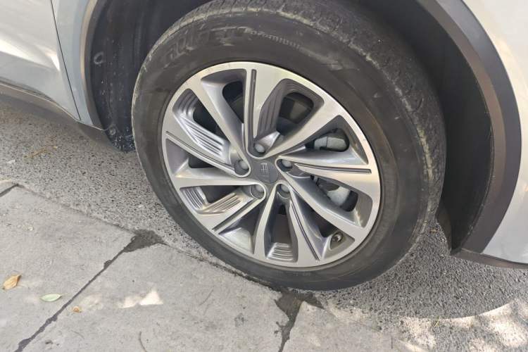 Used Geely Auto Jiajie New Energy 2019 1.5TD PHEV Deluxe Edition Right Front Wheel Hub