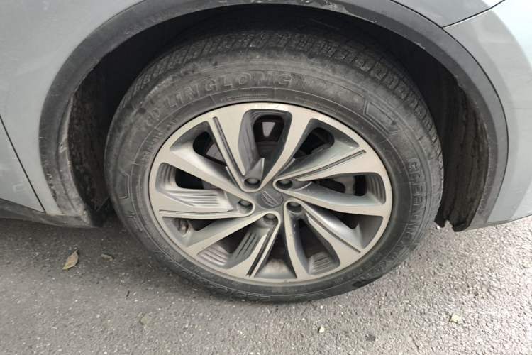 Used Geely Auto Jiajie New Energy 2019 1.5TD PHEV Yaoxiang Edition Right Front Wheel Hub