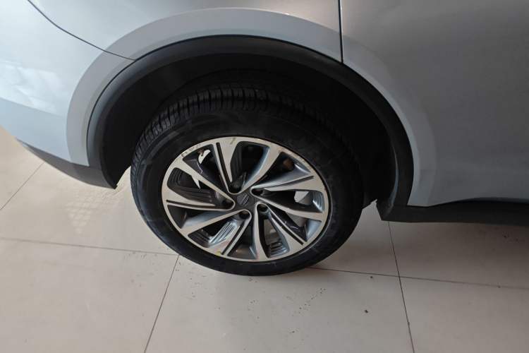 Used Geely Auto Jiajie New Energy 2019 1.5TD PHEV Deluxe Edition Right Rear Wheel Hub