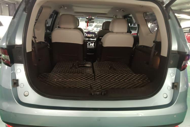Used Geely Auto Jiajie New Energy 2019 1.5TD PHEV Premium Model Trunk