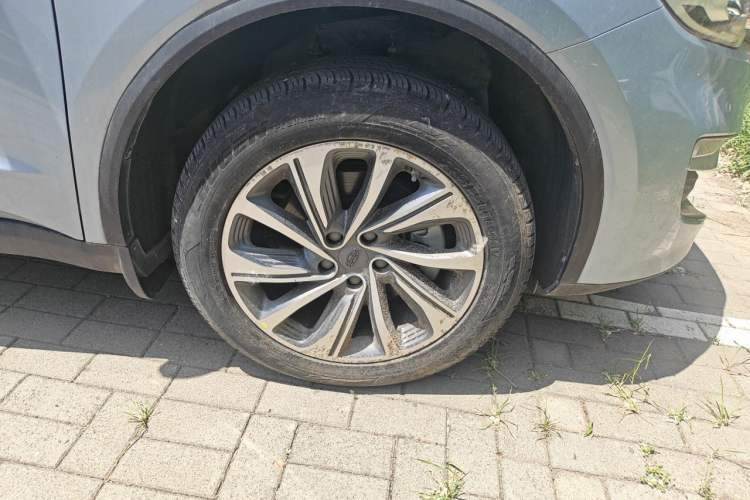 Used Geely Auto Jiajie New Energy 2019 1.5TD PHEV Deluxe Edition Right Front Wheel Hub