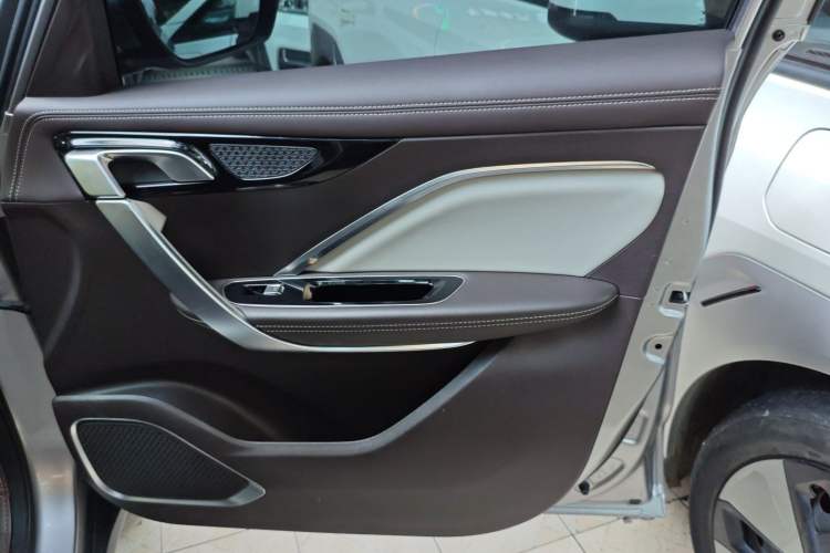 Used Geely Auto Jiajie New Energy 2019 1.5TD PHEV Premium Model Interior 5