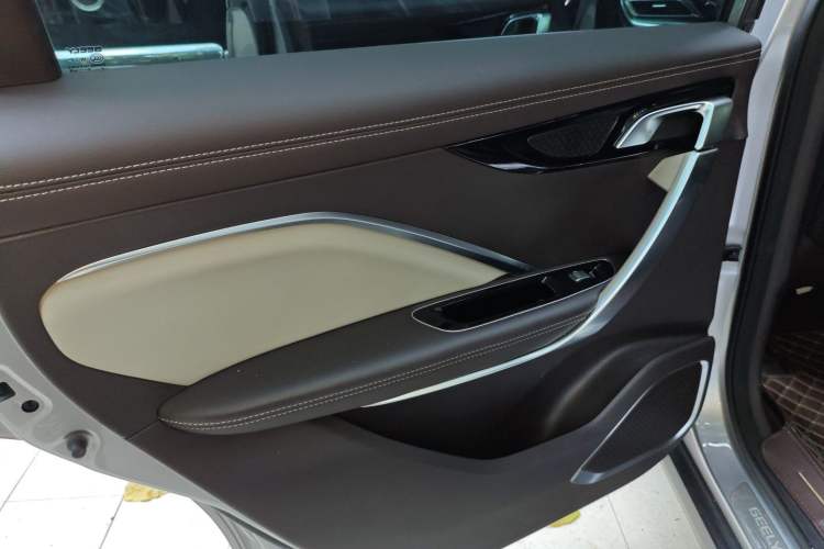 Used Geely Auto Jiajie New Energy 2019 1.5TD PHEV Premium Model Interior 8