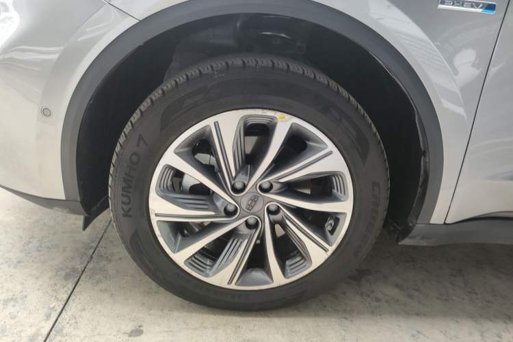 Used Geely Auto Jiajie New Energy 2019 1.5TD PHEV Deluxe Edition Left Front Wheel Hub