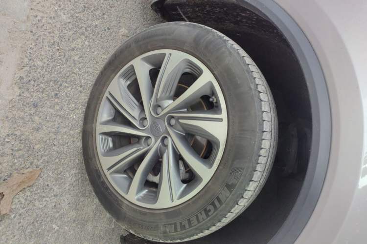 Used Geely Auto Jiajie New Energy 2019 1.5TD PHEV Deluxe Edition Right Front Wheel Hub