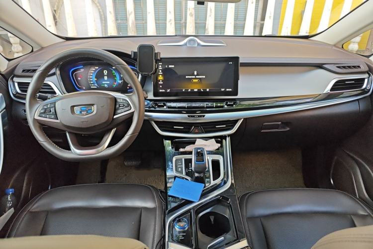 Used Geely Auto Jiajie New Energy 2019 1.5TD PHEV Yaoxiang Edition Center Console