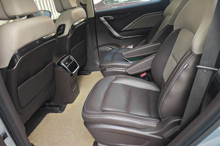 Used Geely Auto Jiajie New Energy 2019 1.5TD PHEV Yaoxiang Edition Left Rear Seat
