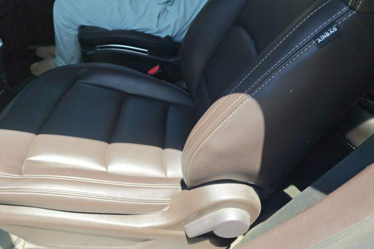 Used Geely Auto Jiajie New Energy 2019 1.5TD PHEV Deluxe Edition Left Rear Seat