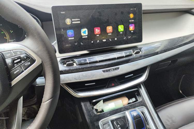 Used Geely Auto Jiajie New Energy 2019 1.5TD PHEV Deluxe Edition Audio And AC Panel