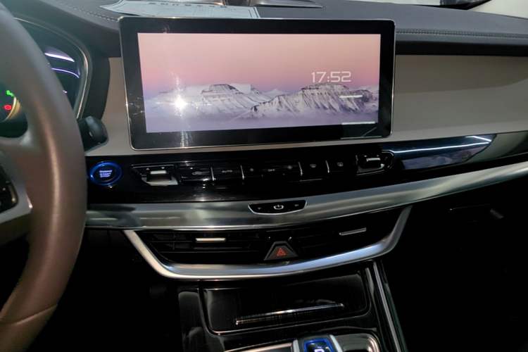 Used Geely Auto Jiajie New Energy 2019 1.5TD PHEV Deluxe Edition Audio And AC Panel