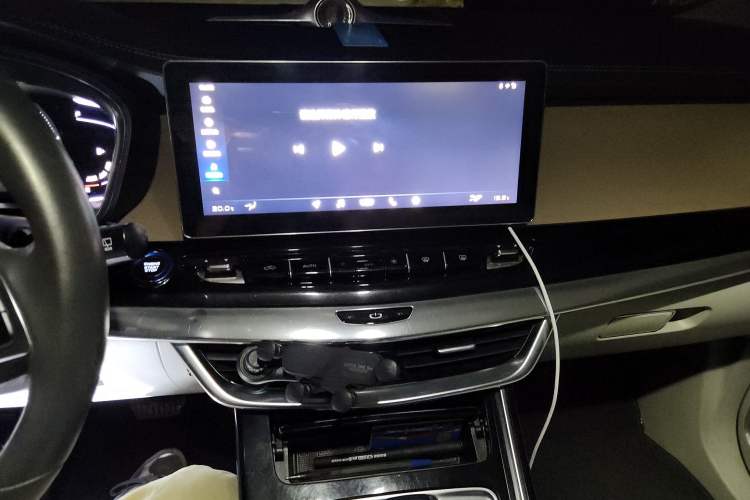 Used Geely Auto Jiajie New Energy 2019 1.5TD PHEV Yaoxiang Edition Audio And AC Panel