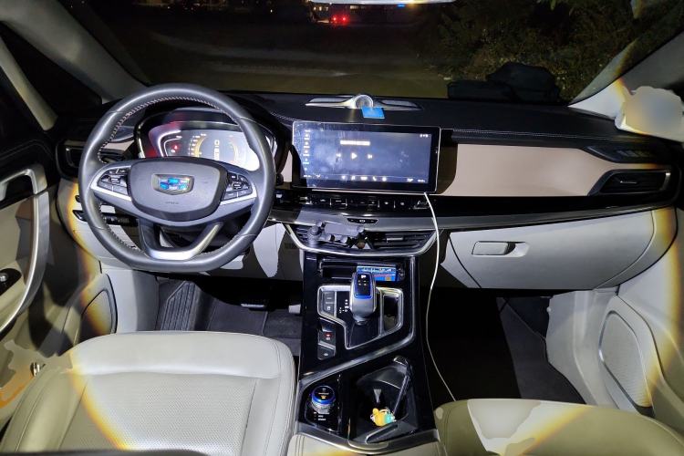 Used Geely Auto Jiajie New Energy 2019 1.5TD PHEV Yaoxiang Edition Center Console