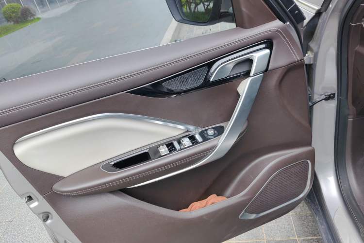 Used Geely Auto Jiajie New Energy 2019 1.5TD PHEV Premium Model Left Front Door Interior