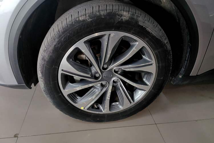 Used Geely Auto Jiajie New Energy 2019 1.5TD PHEV Deluxe Edition Left Front Wheel Hub