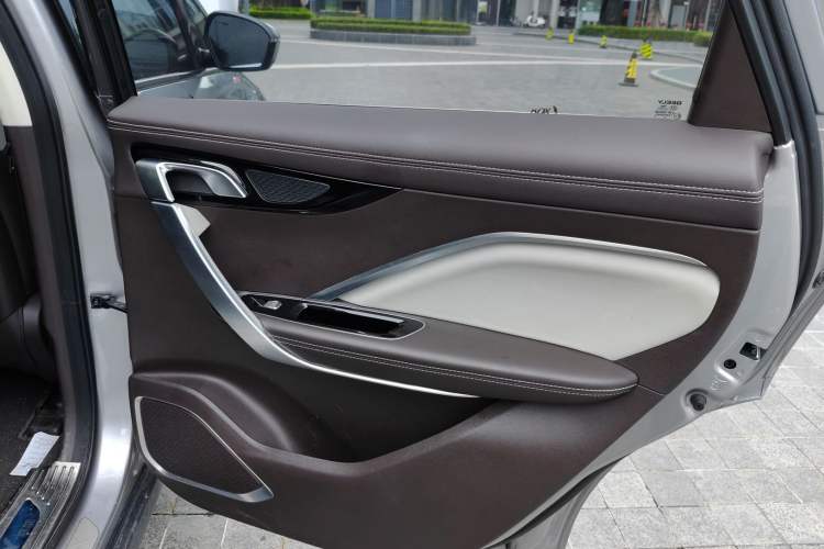 Used Geely Auto Jiajie New Energy 2019 1.5TD PHEV Premium Model Right Rear Door Interior