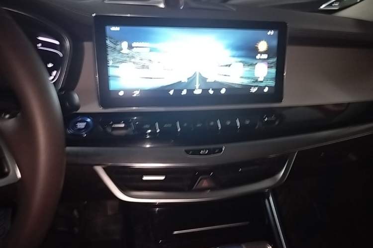 Used Geely Auto Jiajie New Energy 2019 1.5TD PHEV Premium Model Audio And AC Panel