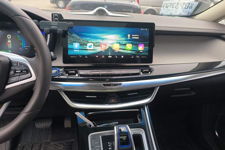 Used Geely Auto Jiajie New Energy 2019 1.5TD PHEV Deluxe Edition Audio And AC Panel