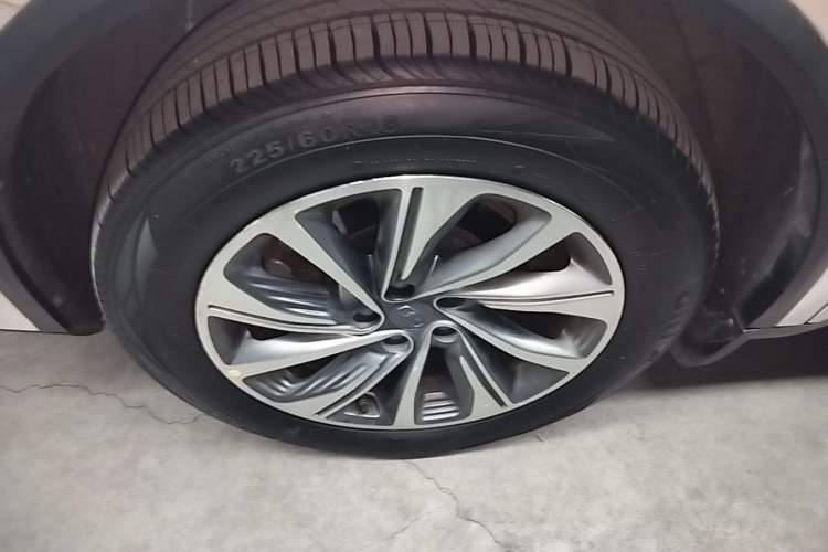 Used Geely Auto Jiajie New Energy 2019 1.5TD PHEV Premium Model Exterior 4