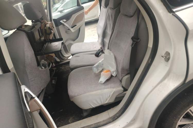 Used Geely Auto Jiajie New Energy 2019 1.5TD PHEV Yaoxiang Edition Left Rear Seat