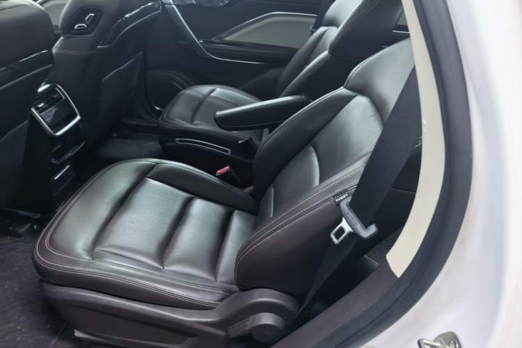 Used Geely Auto Jiajie New Energy 2019 1.5TD PHEV Deluxe Edition Left Rear Seat