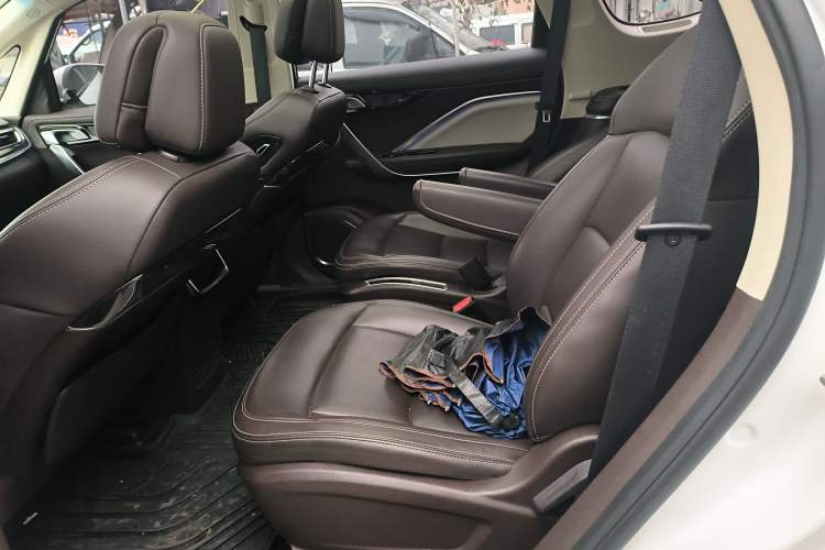 Used Geely Auto Jiajie New Energy 2019 1.5TD PHEV Deluxe Edition Left Rear Seat