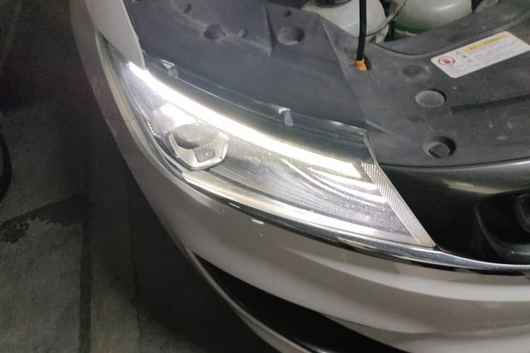 Used Geely Auto Jiajie New Energy 2019 1.5TD PHEV Premium Model Right Front Headlight