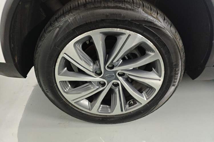 Used Geely Auto Jiajie New Energy 2019 1.5TD PHEV Deluxe Edition Right Rear Wheel Hub
