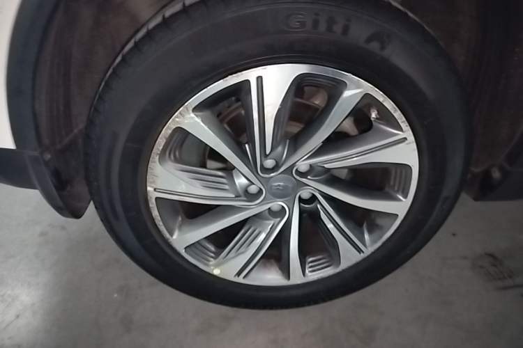 Used Geely Auto Jiajie New Energy 2019 1.5TD PHEV Premium Model Right Rear Wheel Hub