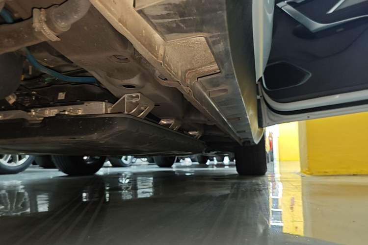Used Geely Auto Jiajie New Energy 2019 1.5TD PHEV Deluxe Edition Right Side Sill