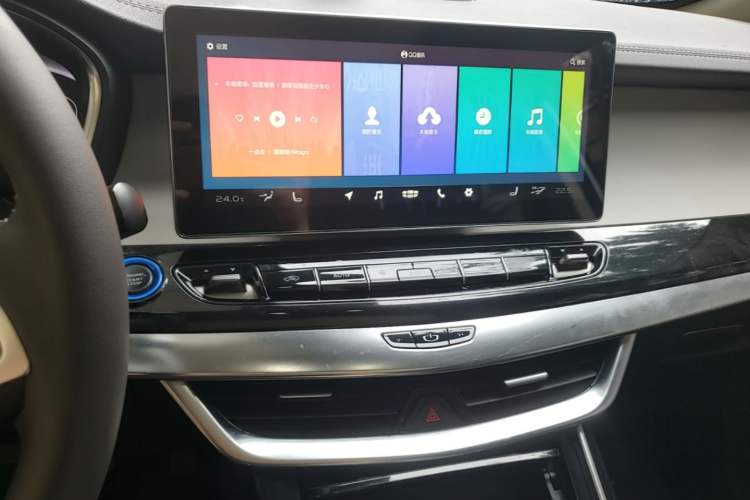 Used Geely Auto Jiajie New Energy 2021 ePro 1.5TD PHEV Deluxe Model Audio And AC Panel