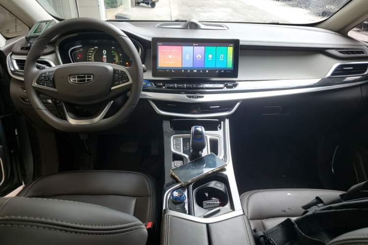 Used Geely Auto Jiajie New Energy 2021 ePro 1.5TD PHEV Deluxe Model Center Console