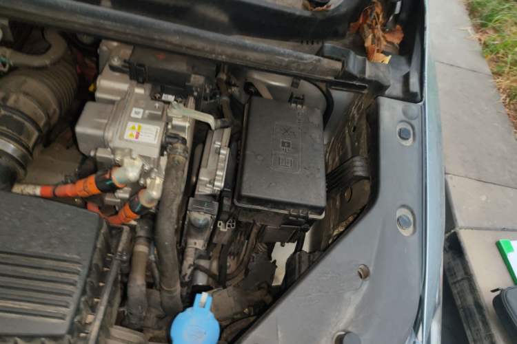 Used Geely Auto Jiajie New Energy 2021 ePro 1.5TD PHEV Luxurious Edition Engine Bay Left