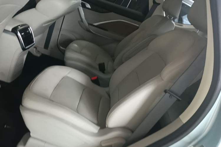 Used Geely Auto Jiajie New Energy 2021 ePro 1.5TD PHEV Comfort Edition Left Rear Seat