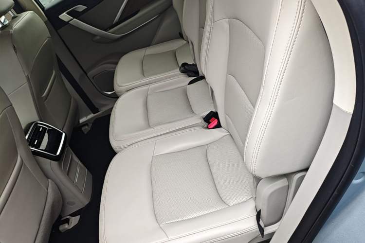Used Geely Auto Jiajie New Energy 2021 ePro 1.5TD PHEV Comfort Edition Left Rear Seat