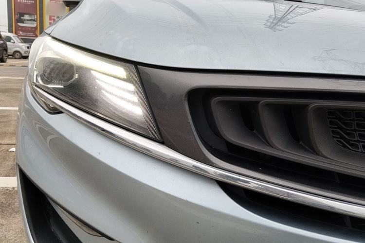 Used Geely Auto Jiajie New Energy 2021 ePro 1.5TD PHEV Deluxe Model Right Front Headlight