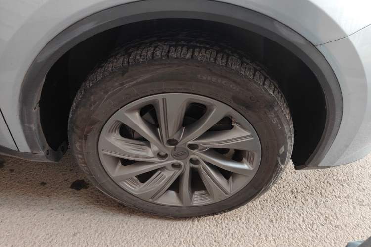Used Geely Auto Jiajie New Energy 2021 ePro 1.5TD PHEV Deluxe Model Right Front Wheel Hub